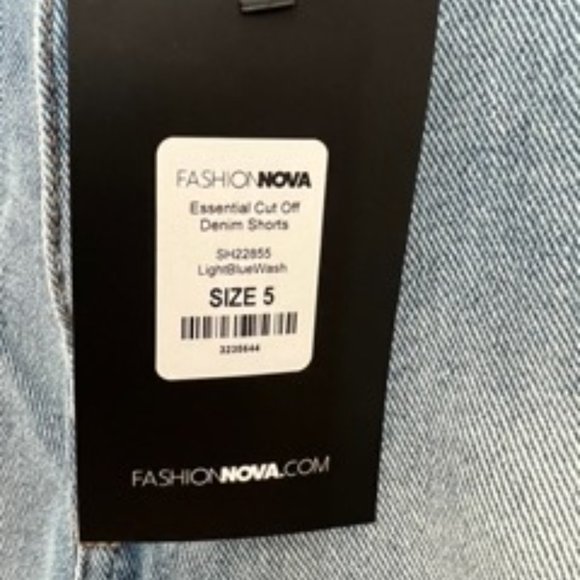 NWT | Fashion Nova | Jean High Waisted Distressed Shorts | Size 5 - Picture 11 of 13